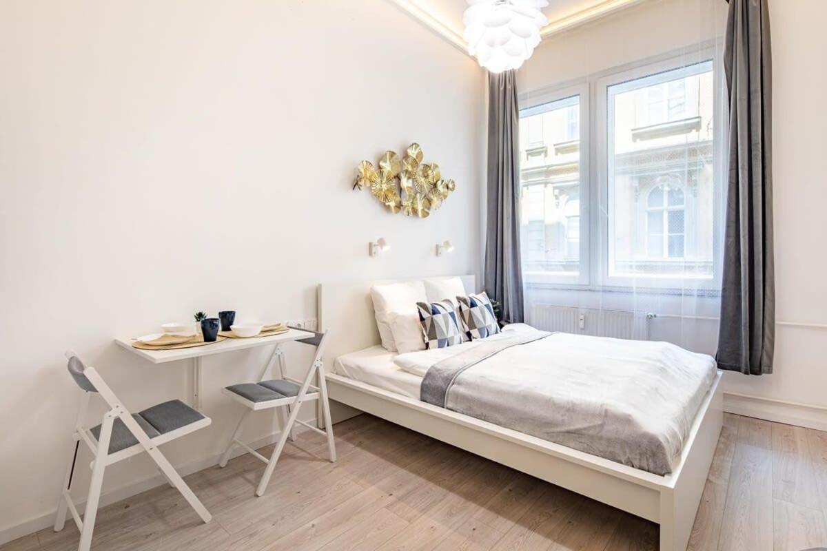 Ultra Central - New - Comfy Studio Budapest Exteriör bild